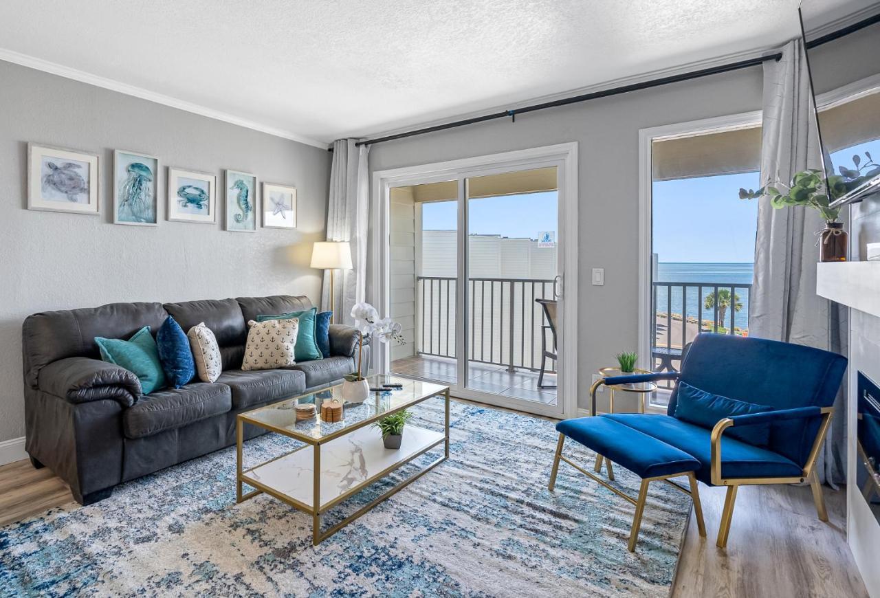 Wake Up To The Ocean Breeze - Enjoy Amazing Views
