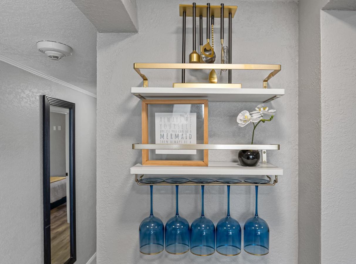 Wake Up To The Ocean Breeze - Enjoy Amazing Views Holiday home Tampa
