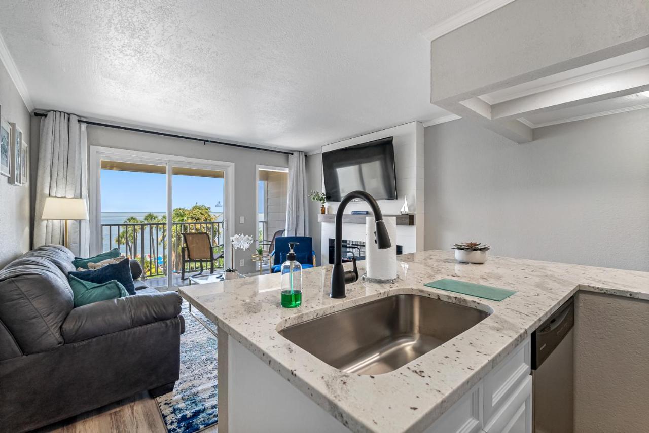 Wake Up To The Ocean Breeze - Enjoy Amazing Views *