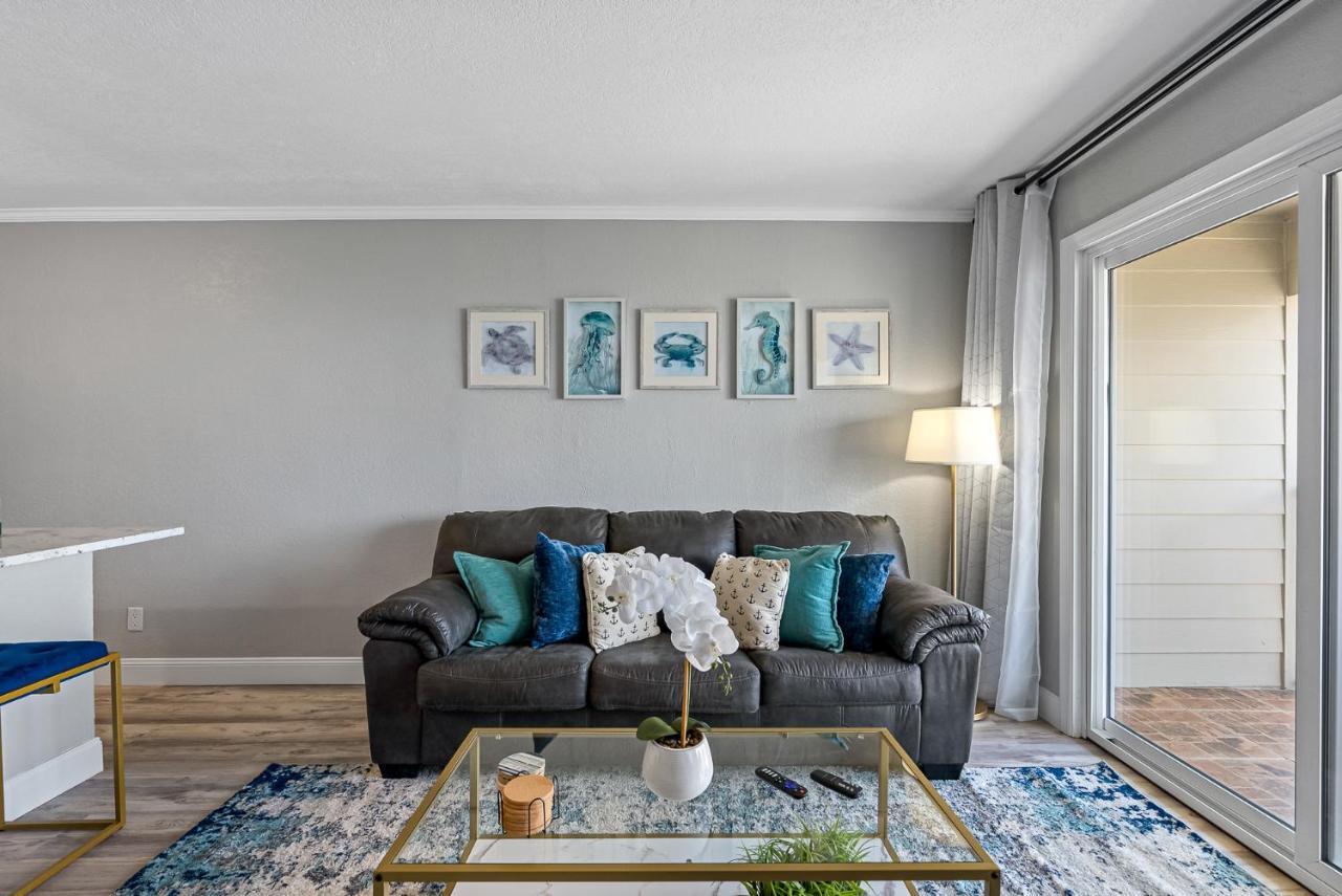 Wake Up To The Ocean Breeze - Enjoy Amazing Views Holiday home Tampa