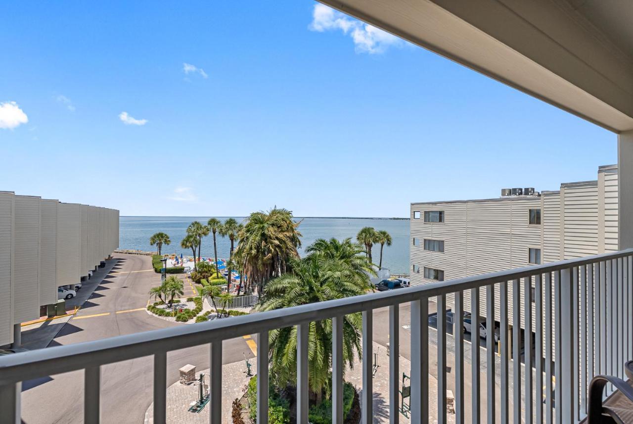 Wake Up To The Ocean Breeze - Enjoy Amazing Views