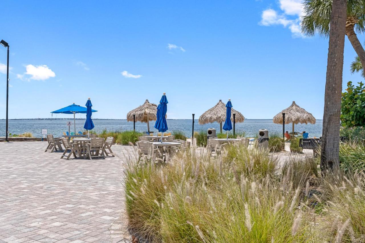 Wake Up To The Ocean Breeze - Enjoy Amazing Views