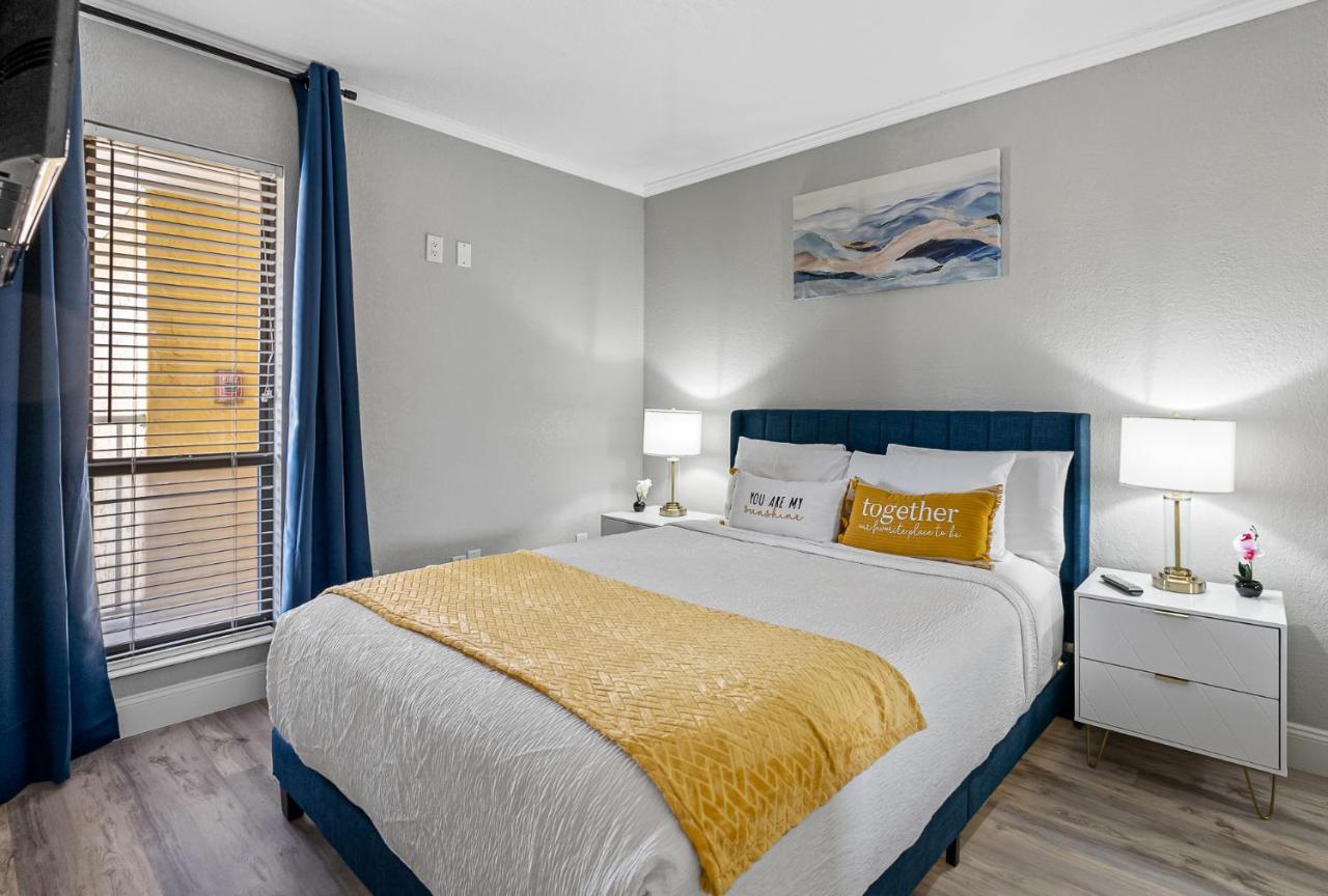 Holiday home Wake Up To The Ocean Breeze - Enjoy Amazing Views *